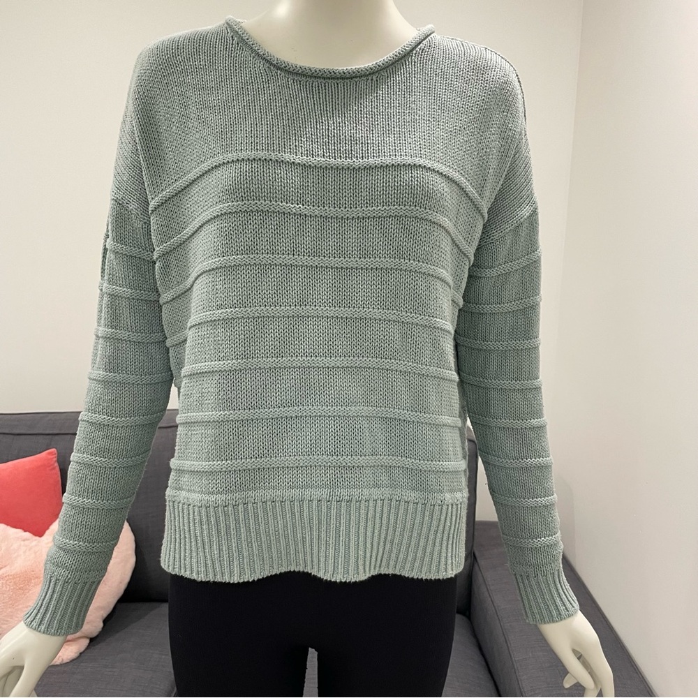 H&M Roll-Neck Drop-Shoulder Sweater Size Small Longer in Back Ribbed Detail